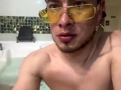 Recent screenshot of _barbiebitch