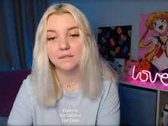 Recent screenshot of _blonde_barbie_