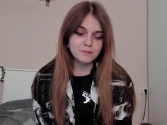 Recent screenshot of _caroline_coy