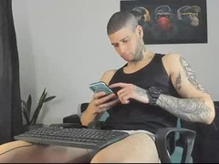 Recent screenshot of _jamesleandros