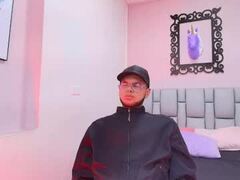 Recent screenshot of alex_huunter