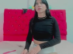 Recent screenshot of alexa_henao_