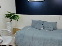 Recent screenshot of aliice_naugthy