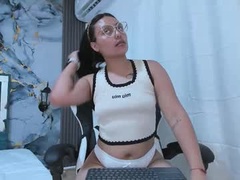 Recent screenshot of alisha_desire