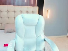 Recent screenshot of amara_lune