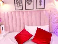 Recent screenshot of amber_luxe_
