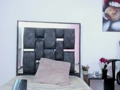 Recent screenshot of amelie_lux
