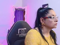 Recent screenshot of amely_tay
