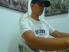 Recent screenshot of andre_blow