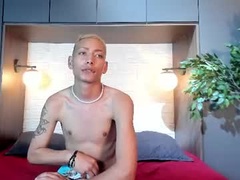 Recent screenshot of andrewwhite__