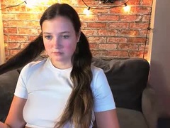 Recent screenshot of angely_lilly