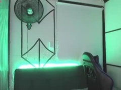 Recent screenshot of annieadamss_