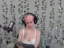 anniesummerstv's Profile Picture