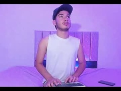 Recent screenshot of apologray__