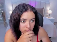 Recent screenshot of aria_vixen_