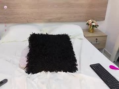 Recent screenshot of ariana_carterr