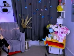Recent screenshot of ariel_honey_