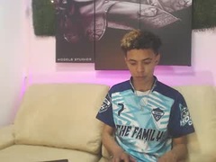 Recent screenshot of aronhottt