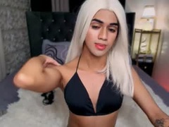 Recent screenshot of ava_quin