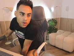 Recent screenshot of axel_devil