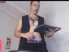 Recent screenshot of axelwolf_