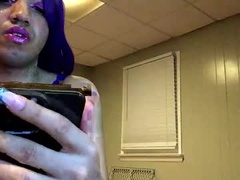 Recent screenshot of barbiegutzfan3