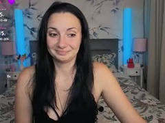 Recent screenshot of bella_muse__