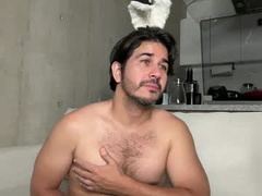 Recent screenshot of benny_naked