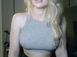 blondetittylove's Profile Picture