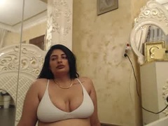 Recent screenshot of busty_sarrah