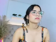 Recent screenshot of carolinna_cute