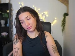 Recent screenshot of caylinn18