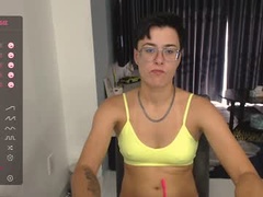 Recent screenshot of chloe_x_