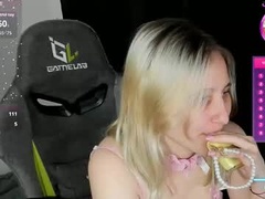 Recent screenshot of christyw3b