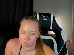 Recent screenshot of coral1ne_clark