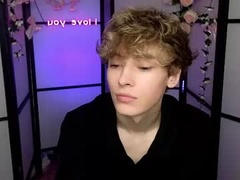 Recent screenshot of curly_twinkboy
