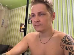 Recent screenshot of cuteblond_guy