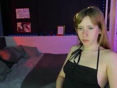 Recent screenshot of daisy__wane
