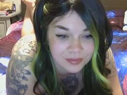 danidesiire's Profile Picture