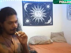 Recent screenshot of dari__sex