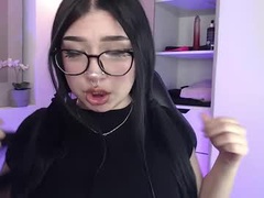 Recent screenshot of dark___doll