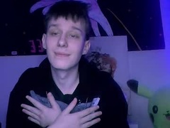 Recent screenshot of dearboyy_