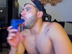 Recent screenshot of dereck_vega
