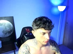 Recent screenshot of derekmuller11