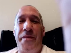 Recent screenshot of eddiegetsblowjob321