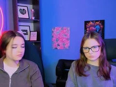 Recent screenshot of elani_grey