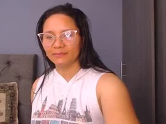 Recent screenshot of elisa_connors18
