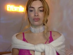 Recent screenshot of ellemystique