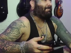 Recent screenshot of elvira_dolly