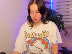 Recent screenshot of emily_lindey